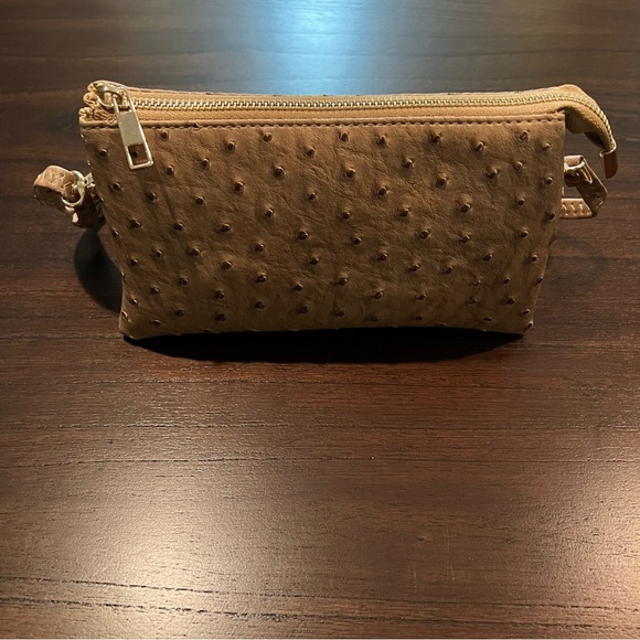 Handbags - Textured Purse